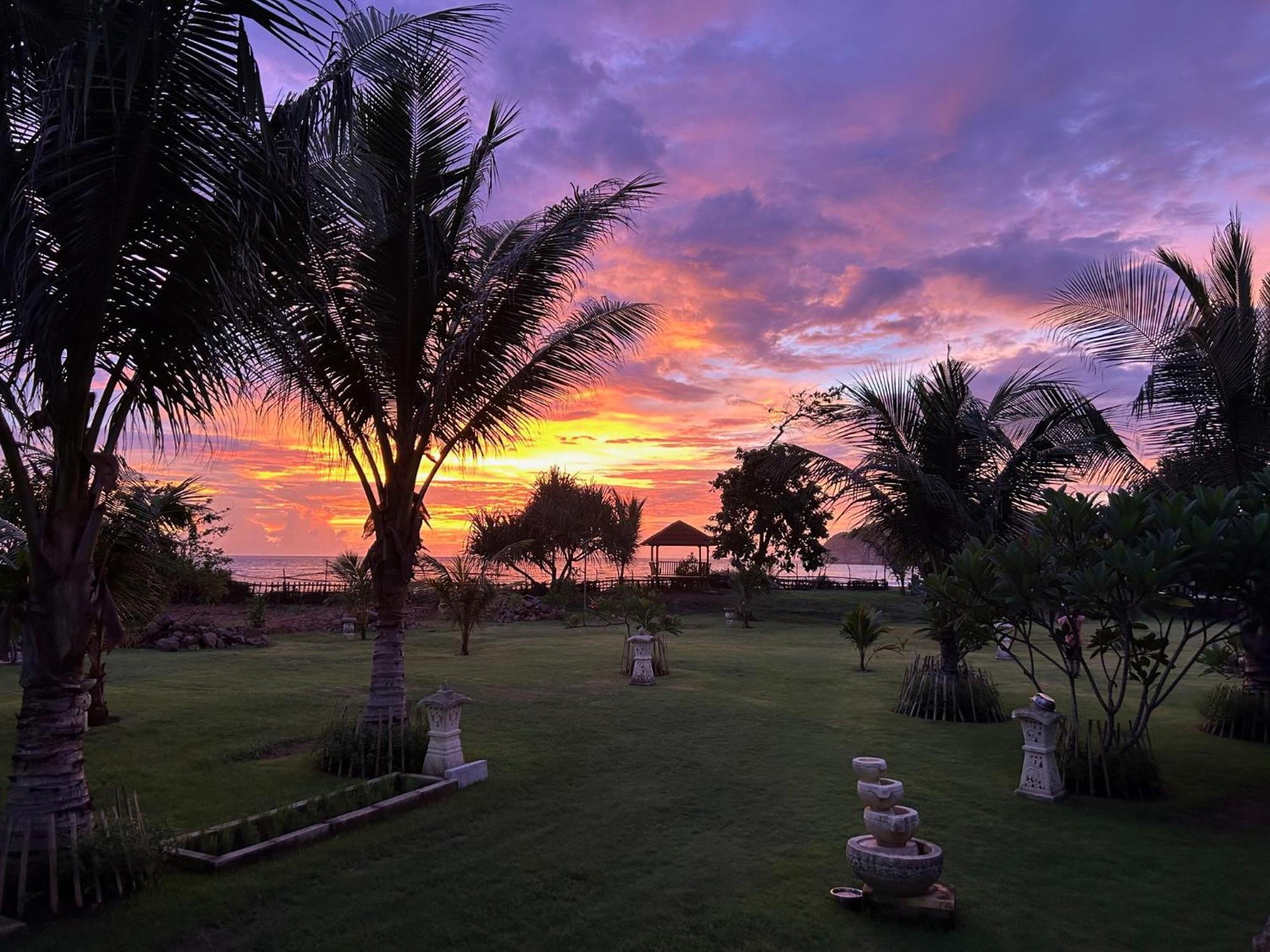 Mama Nings Beach Hotel Sekongkang المظهر الخارجي الصورة