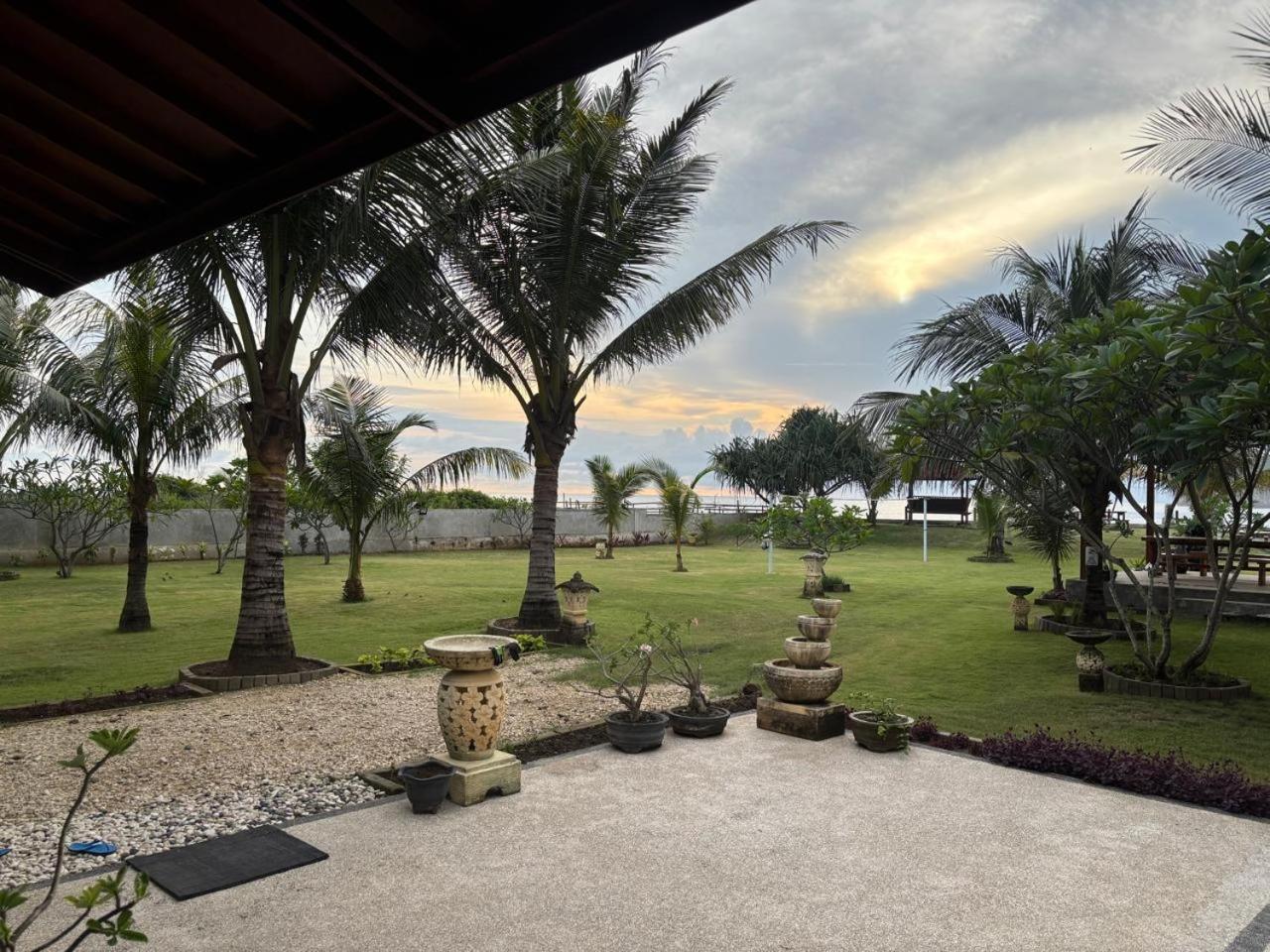 Mama Nings Beach Hotel Sekongkang المظهر الخارجي الصورة